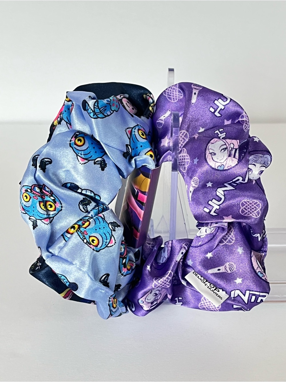 KPop Demon Hunters 3-Pack Satin Hair Scrunchies Set - Picture 3 of 6